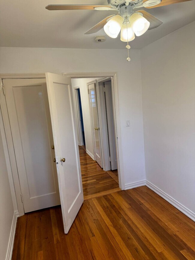 Building Photo - 47-13-47-21 21st Ave