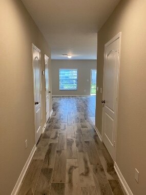 Hallway - 12042 White Wave Pt