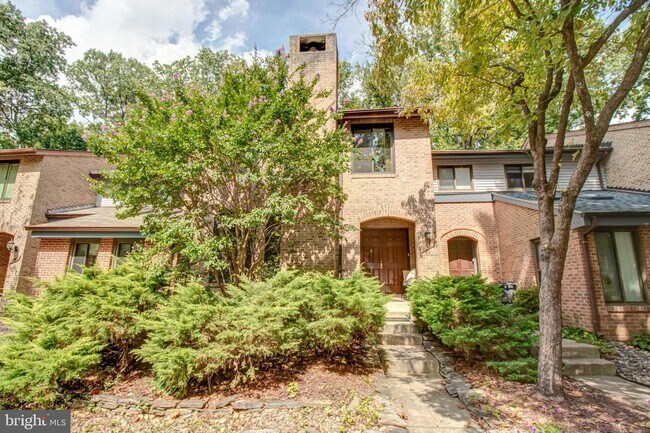 Foto del edificio - 5707 Waters Edge Landing Court