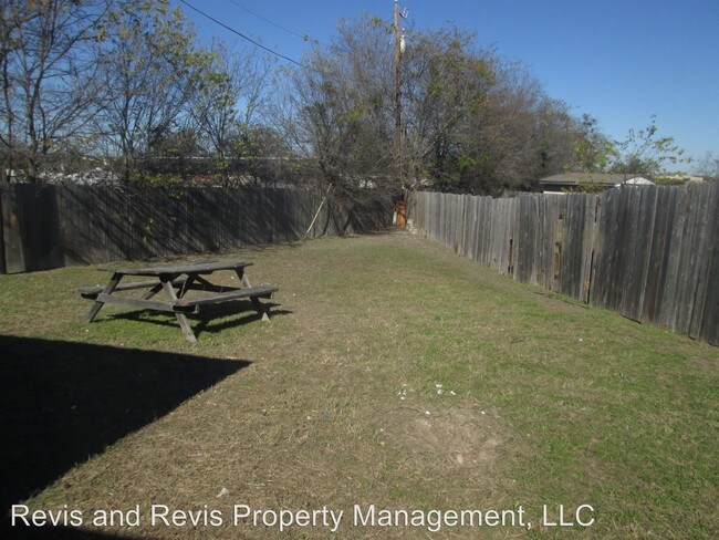 Foto del edificio - 3 br, 2 bath House - 1305 WATERFORD