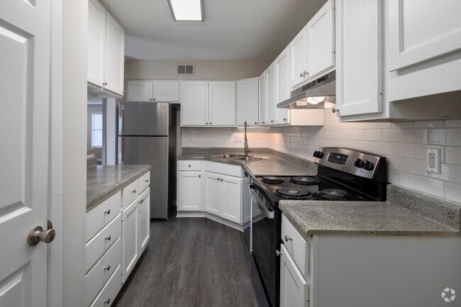 1 bed, 1 bath, 980 sq ft - Vanmark