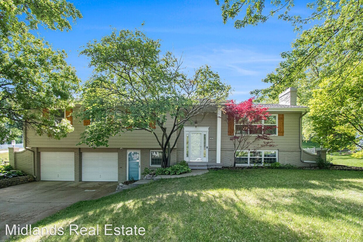 Primary Photo - 4 br, 3 bath House - 507 S 116th Street