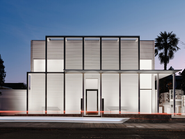 Foto del edificio - 212 Tucker St