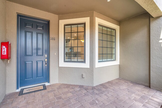 Building Photo - 9385 Pocida Ct