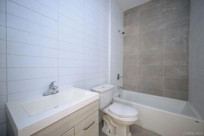 Foto del edificio - 105 Wyona St