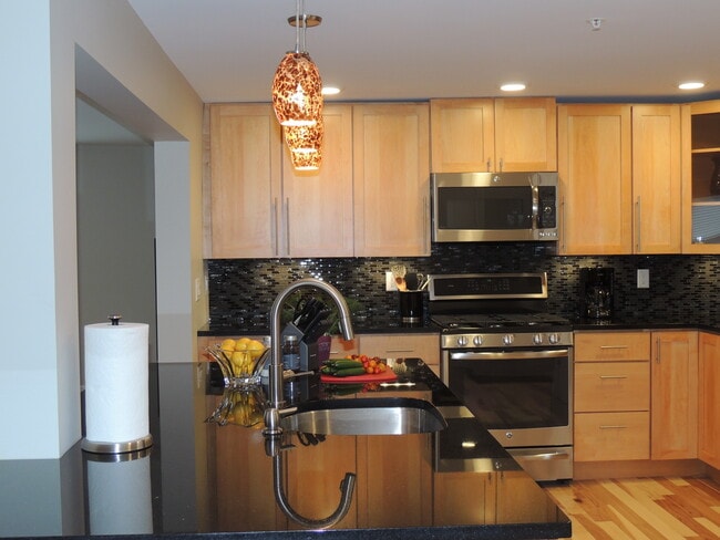 Building Photo - 206 Taughannock Blvd