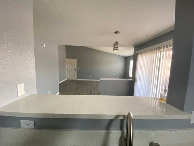 open layout - 1150 N Buffalo Dr