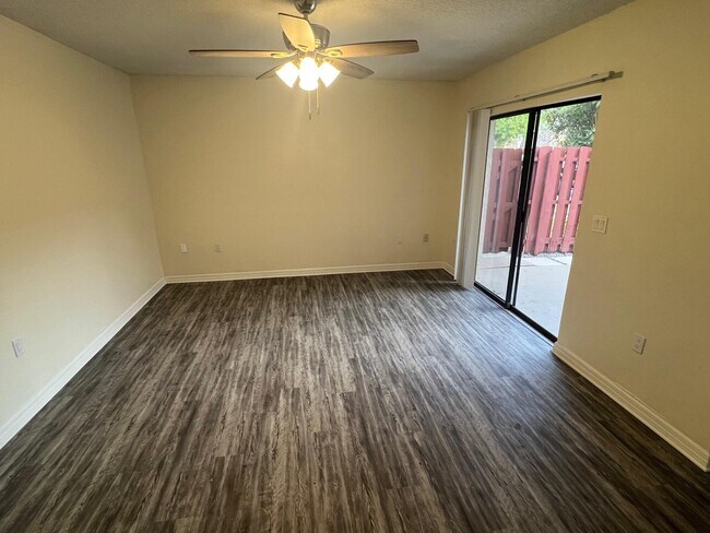 Foto del edificio - 47 Piney Branch Way