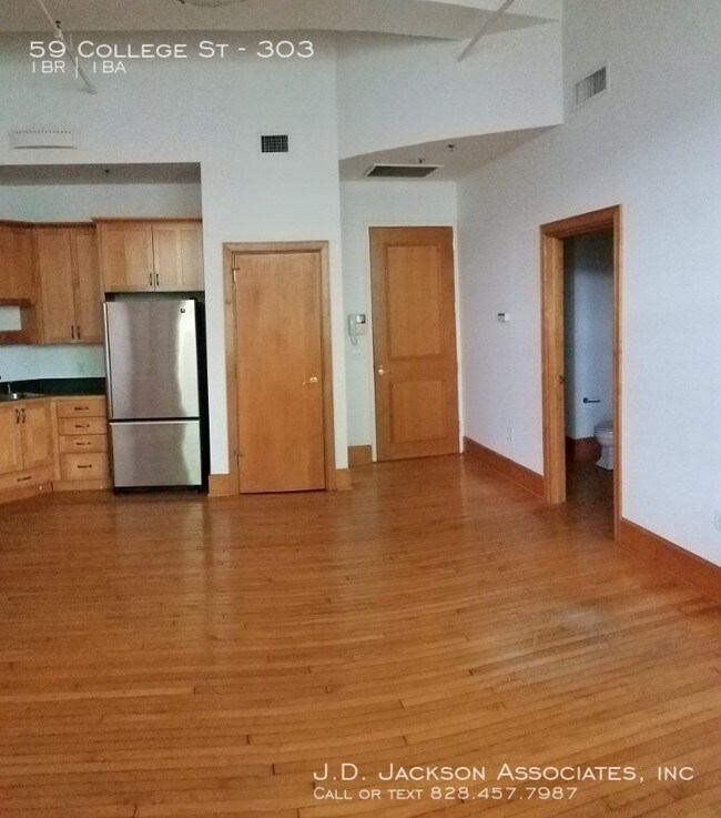 Foto del edificio - 59 College Street Apt 303