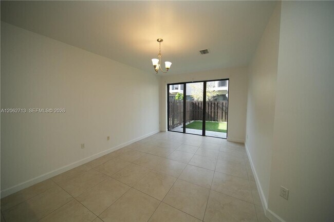 Foto del edificio - 10440 NW 61 Ln.