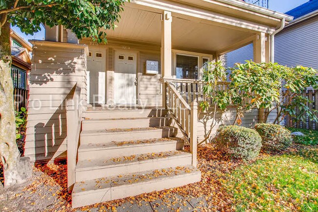 Building Photo - 5214 15th Ave NE