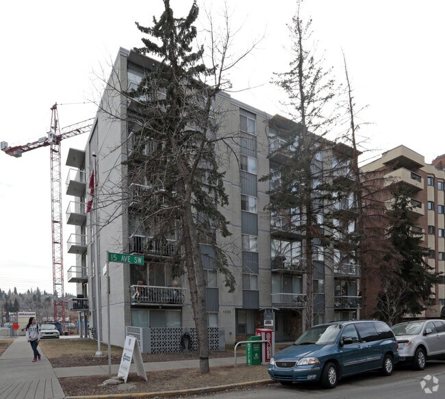 Photo du bâtiment - Park Royal Apartments