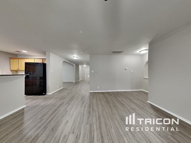 Foto del edificio - 227 Rock Springs Dr