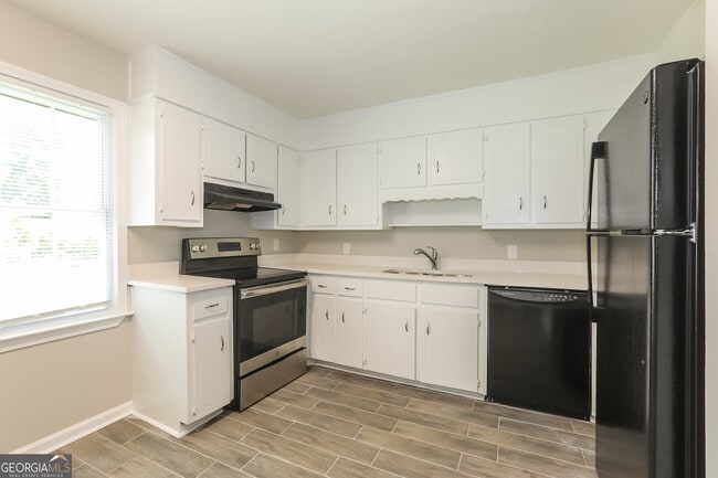 Foto del edificio - 2974 Landmark Dr SE