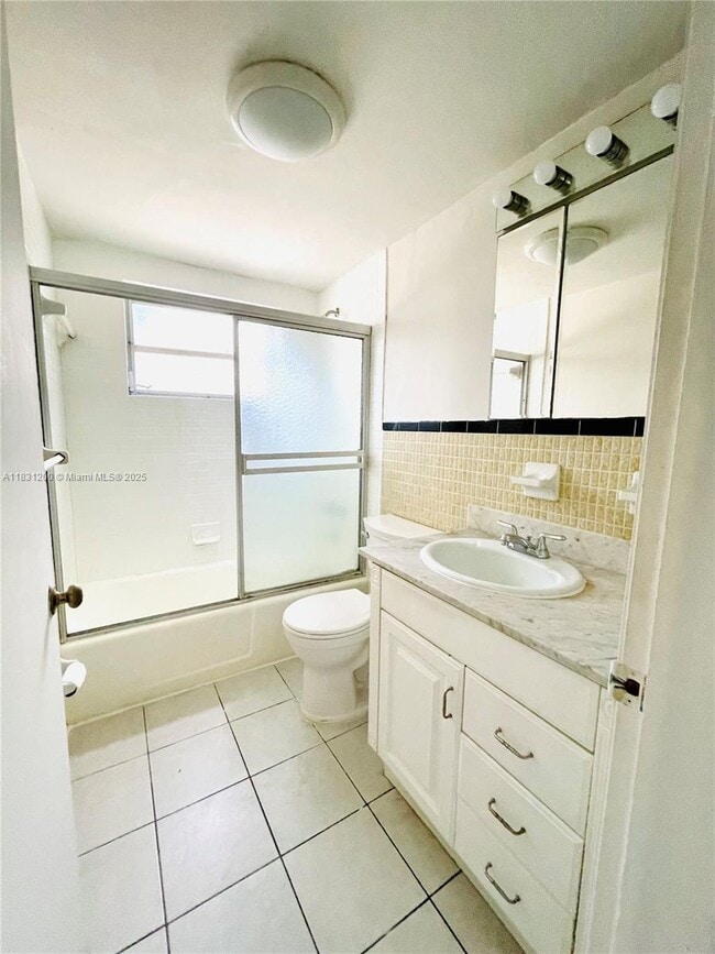 Foto del edificio - 400 SE 31st St