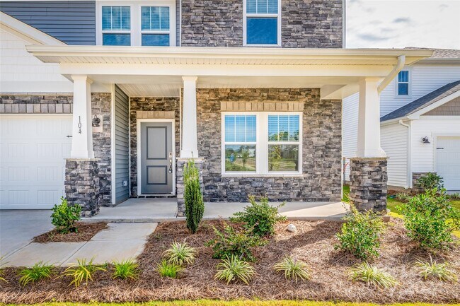 Building Photo - 104 Overwatch Dr
