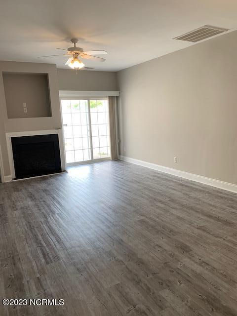 Foto del edificio - 1690 Honeybee Ln
