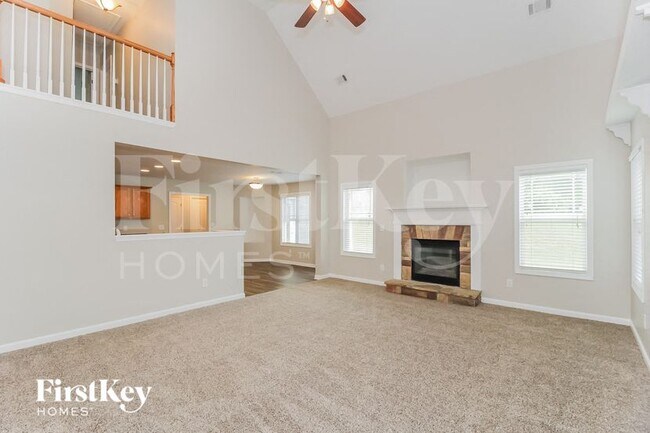 Foto del edificio - 36 Crown Dr