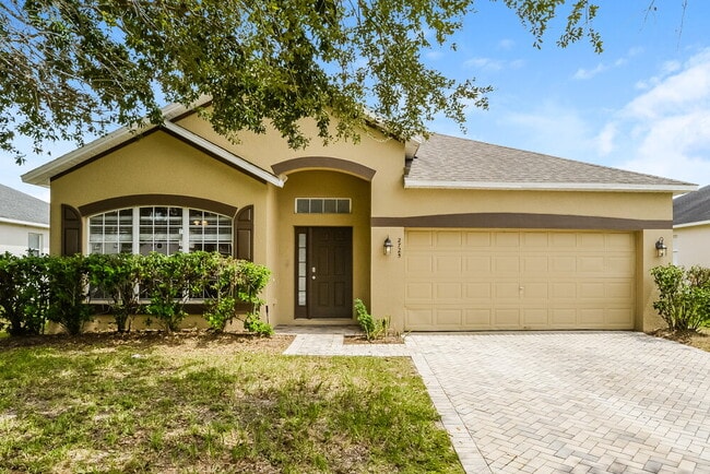Building Photo - 2725 Eagle Glen Cir