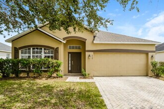 Building Photo - 2725 Eagle Glen Cir