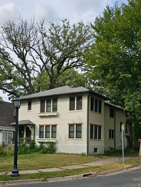 Building Photo - 136 Melbourne Ave SE