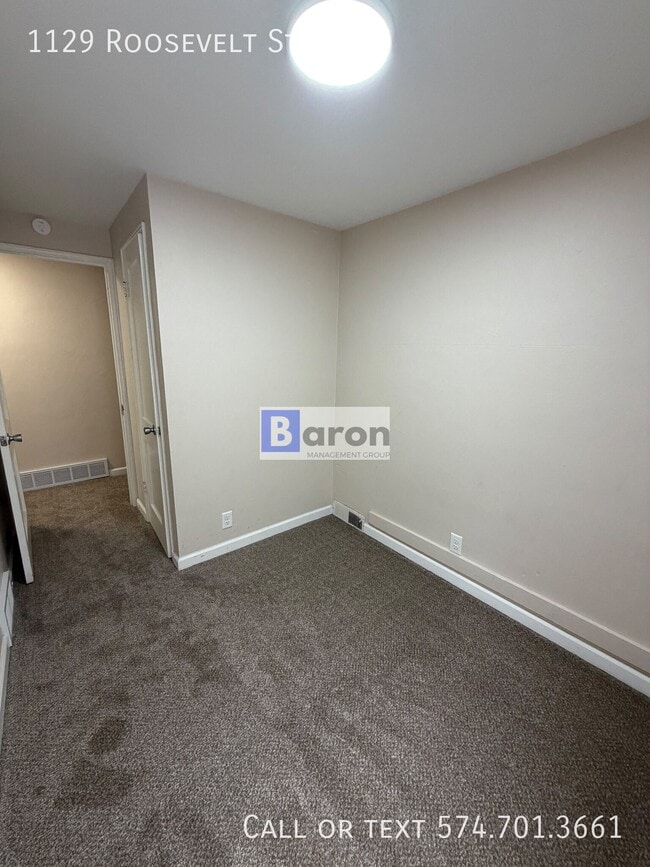 Building Photo - 1129 Roosevelt St