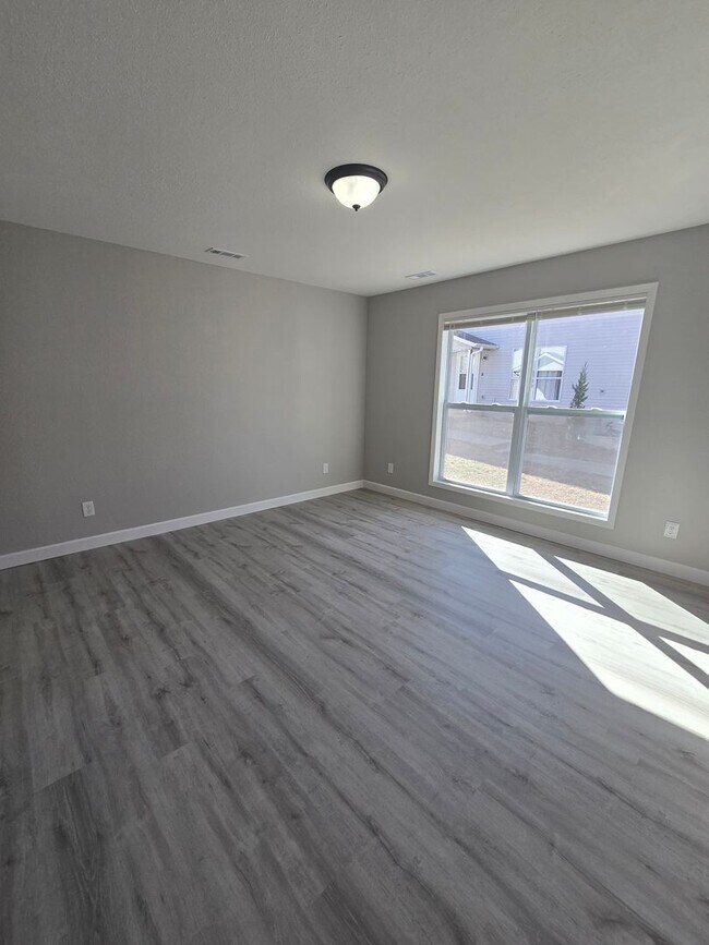 Foto del edificio - 2 Bedroom 1.5 Bath Townhouse Apt in Osage Beach!