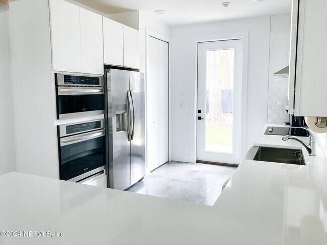 Foto del edificio - 1320 N Market St