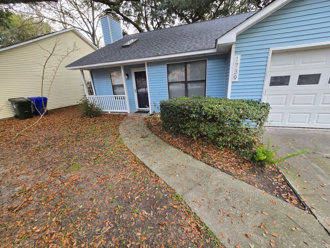 Primary Photo - 1739 River Front Dr