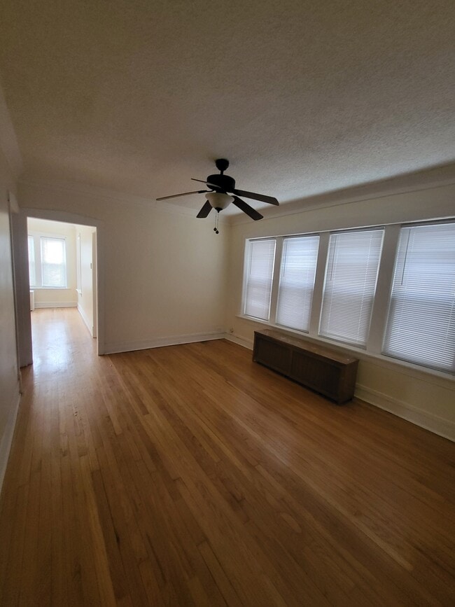 Formal dining room - 6406 S Francisco Ave