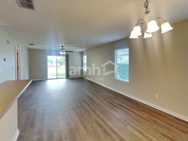 Building Photo - 3305 New Beginnings Ln