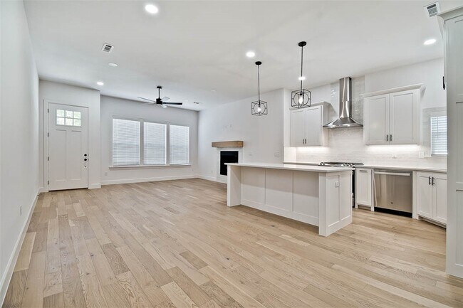 Foto del edificio - 506 W Persimmon St