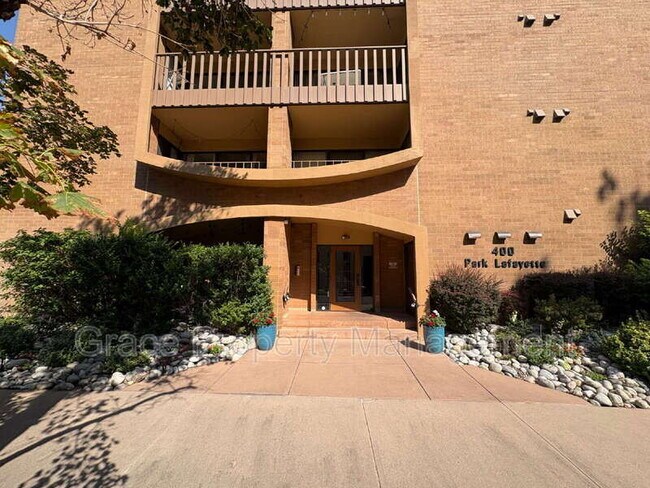 Photo - 400 S Lafayette St Apartment