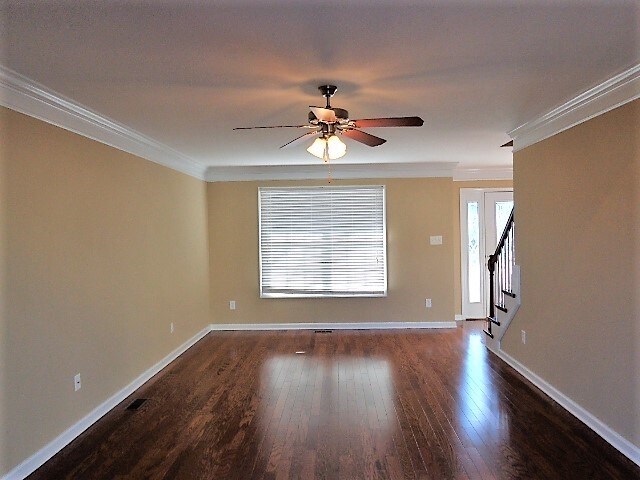 Building Photo - 3300 Stars Cove Ln