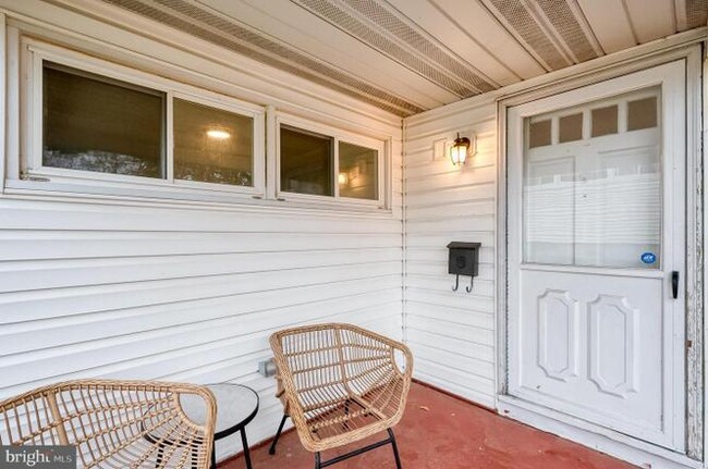Building Photo - Single family house for rent in a fantastic location