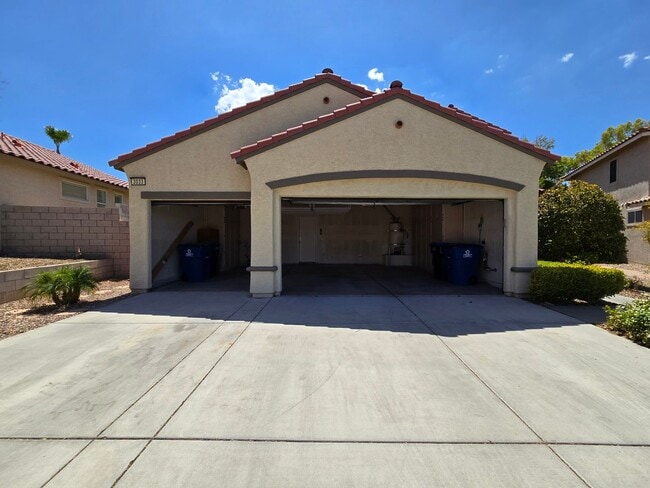 Building Photo - A Fabulous 3 Bedroom Home in Seven Hills