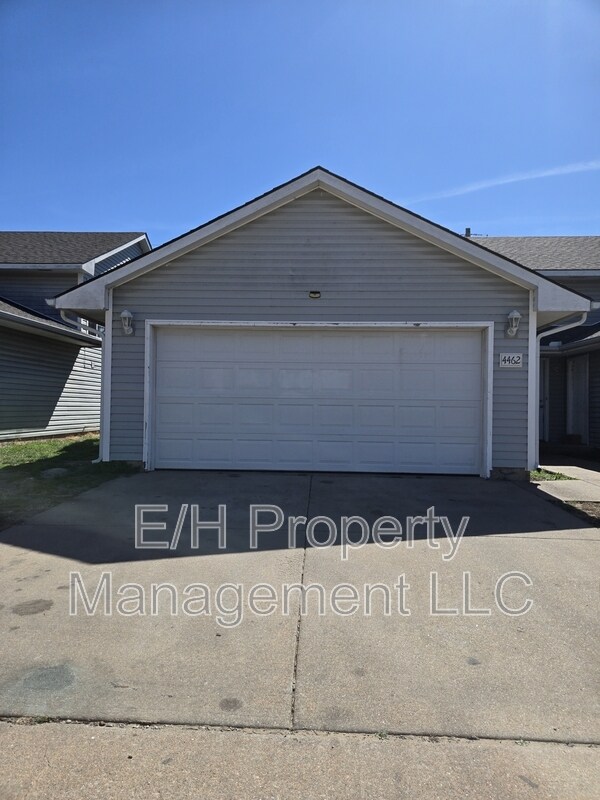 Foto del edificio - 4462 S Elizabeth Ave