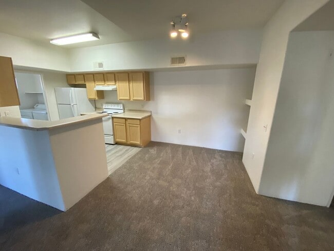 Foto del edificio - Gary Ave #1088