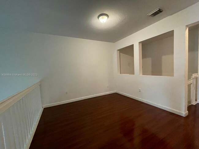 Building Photo - 10708 NW 74th St