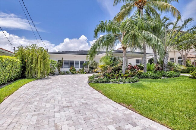 Foto del edificio - 2005 N Riverside Dr