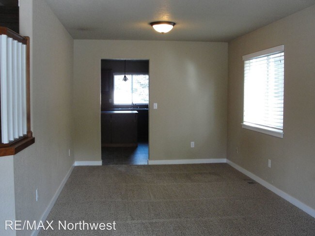 Building Photo - 5014 Madison Heights Ct SE