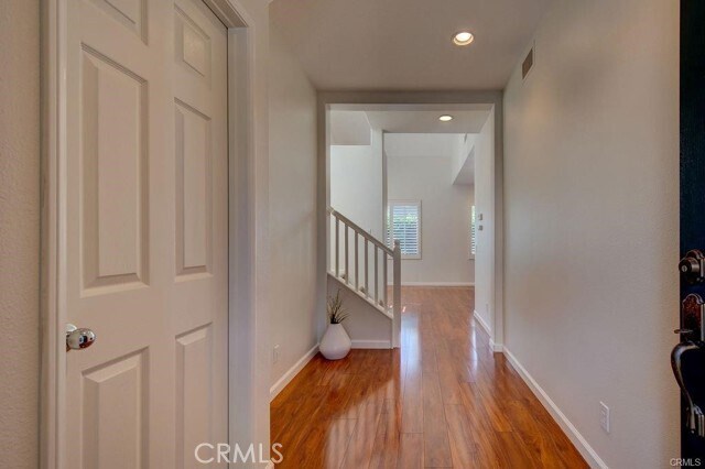 Foto del edificio - 196 Cherrybrook Ln