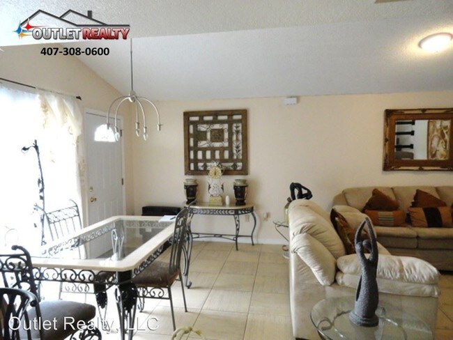 Foto del edificio - 3 br, 2 bath House - 1711 S. Oxalis Ave.