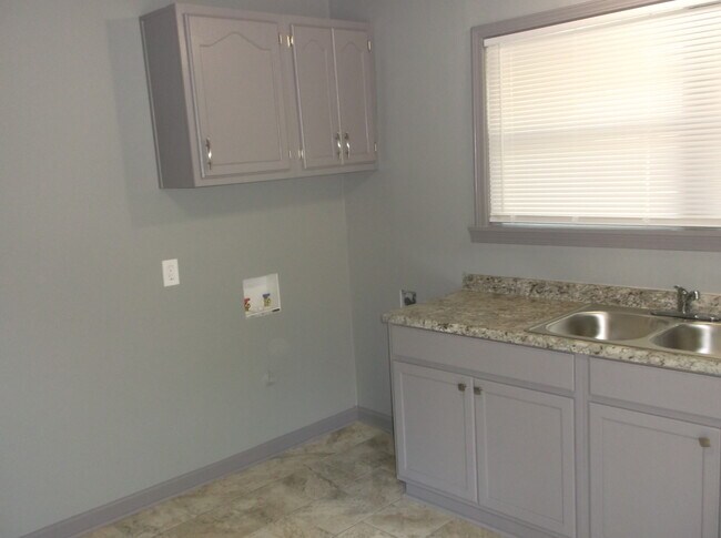 Foto del edificio - 3577 Weaver Rd