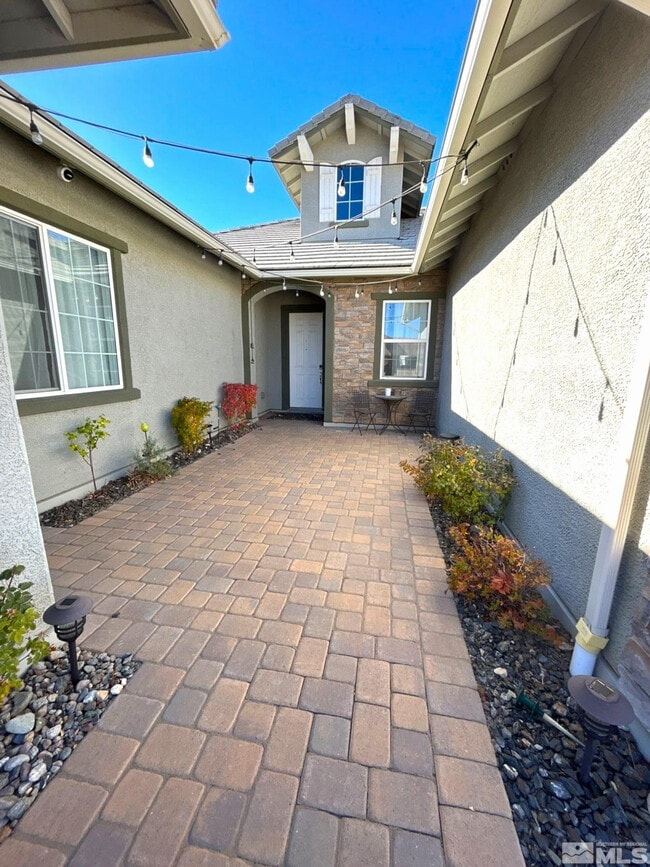 Foto del edificio - 2070 Blue Boy Ln