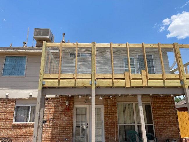 Foto del edificio - 8008 Smokerise Ave NW