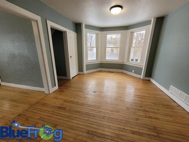 Foto del edificio - 714 Stuart St