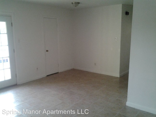 Building Photo - 400 W Meadowview Rd