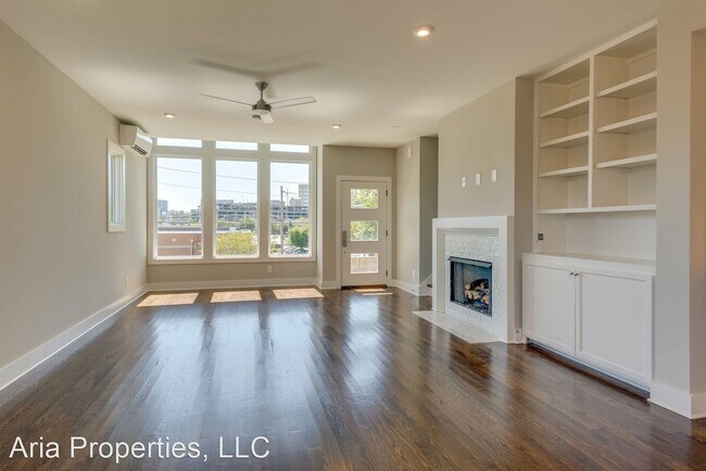 Building Photo - 3 br, 3.5 bath House - 1806 Pearl St.