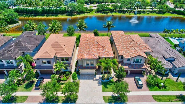 Building Photo - 9331 Eden Roc Ct
